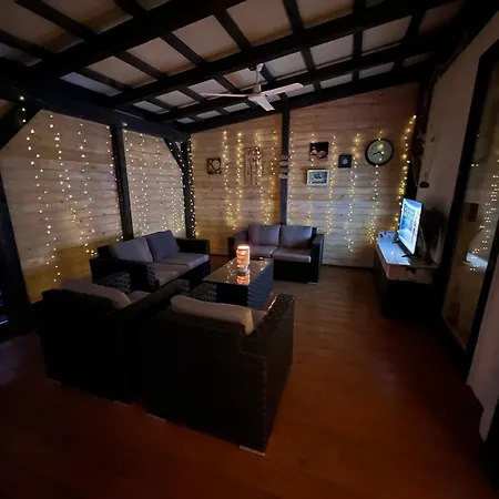 Olive House Apartment